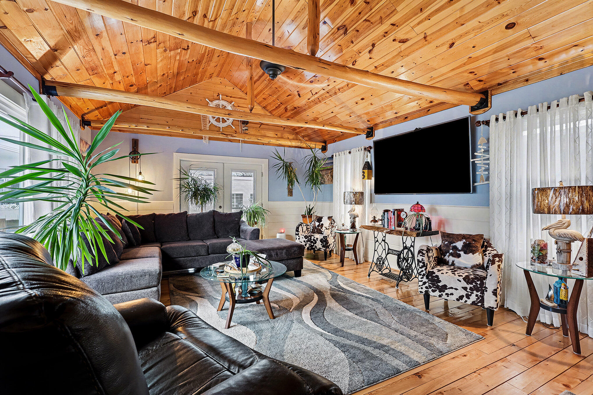 1835 Edgewater Street Muskegon, MI 49441 - Photo 6 of 27 008_file_286