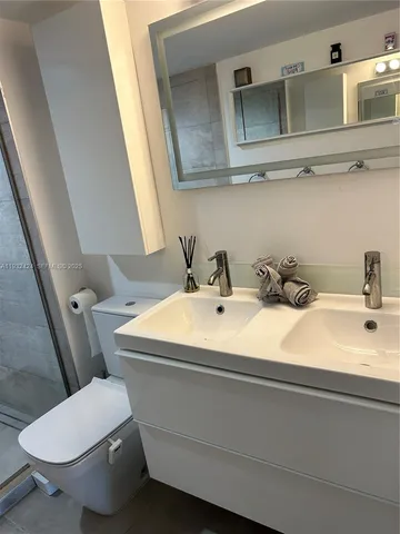 $5,900 | South of Fifth, Miami Beach, FL 33139