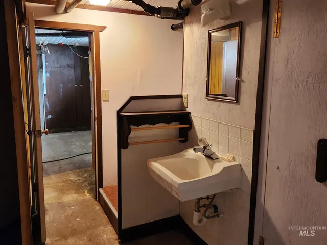 $255,000 | 909 12th Street, Kamiah, ID 83536