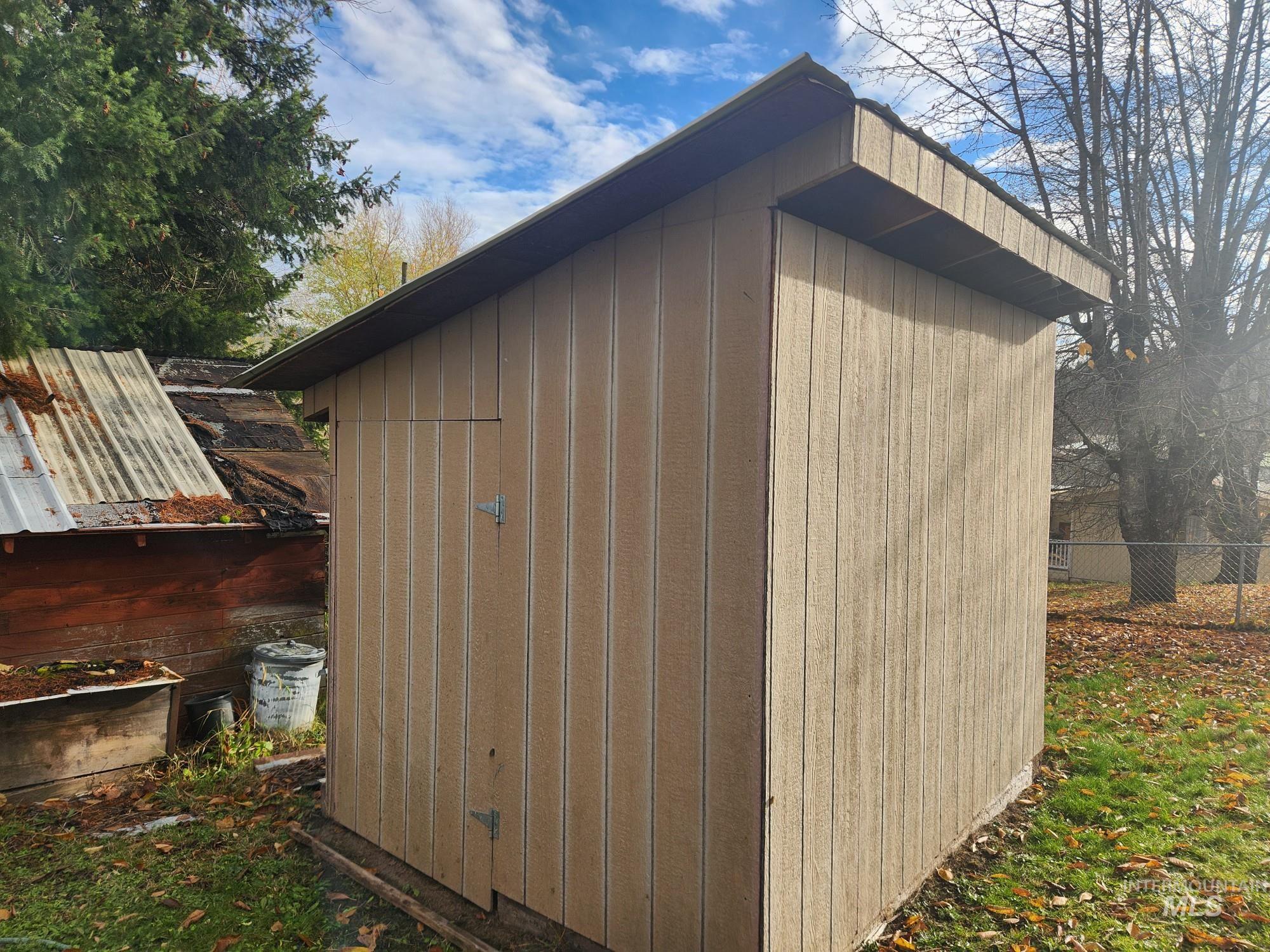 909 12th Street Kamiah, ID 83536 - Photo 4 of 36 View of shed