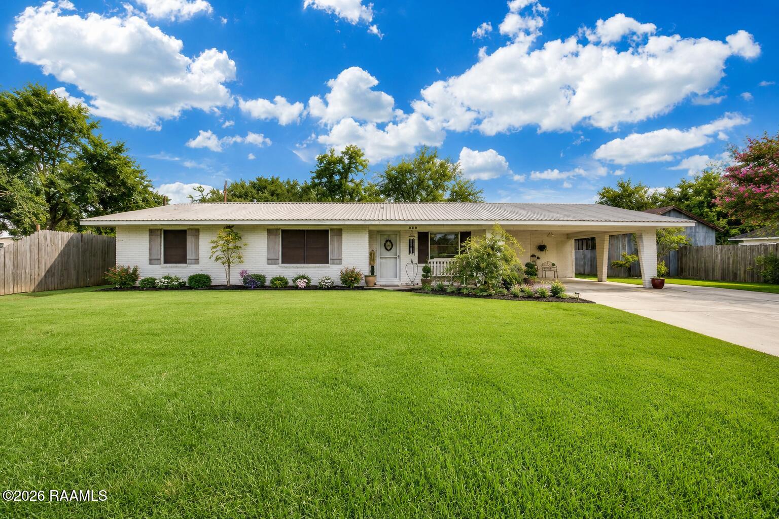 825 South Eastern Avenue Crowley, LA 70526 - Photo 1 of 1 bdb724bc-1c79-4c19-9c7e-f7bcf89b5d68