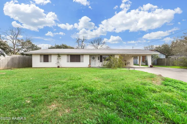 $120,000 | 825 South Eastern Avenue, Crowley, LA 70526
