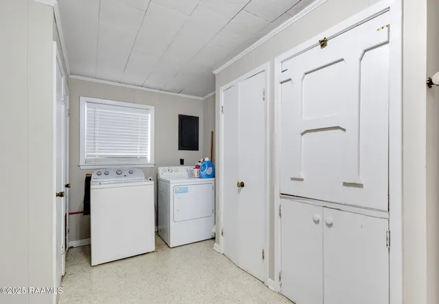 $130,000 | 825 South Eastern Avenue, Crowley, LA 70526