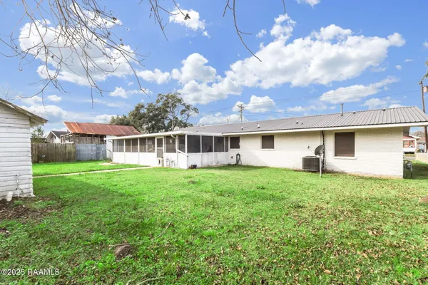 $120,000 | 825 South Eastern Avenue, Crowley, LA 70526