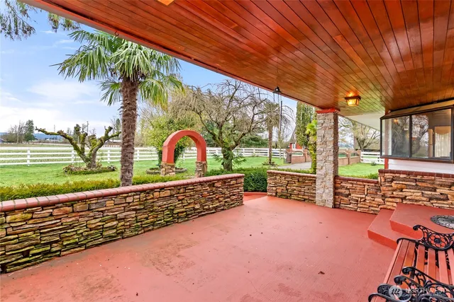 a view of outdoor space and garden