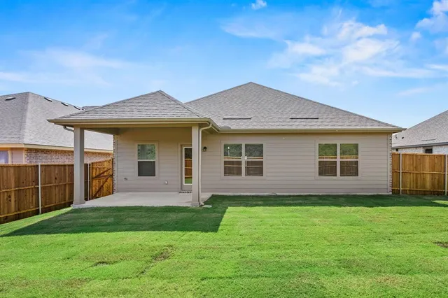 $469,810 | 3509 Kingdom Drive, Denton, TX 76208