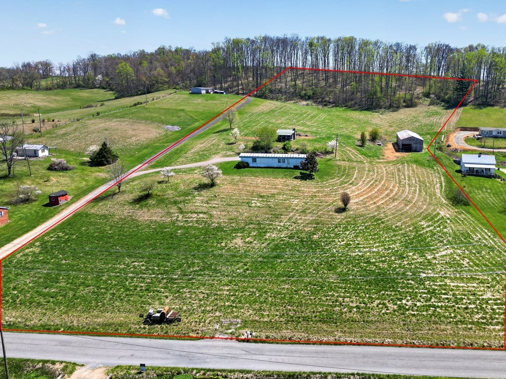 18278 Repass Road Abingdon, VA 24210 - Photo 2 of 22 Gallery Image 2