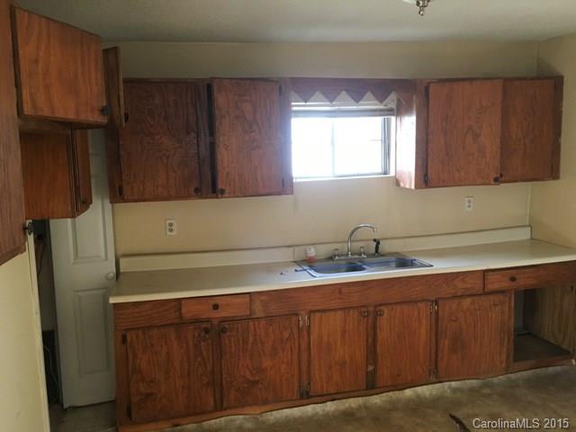 657 Center Road Chester, SC 29706 - Photo 4 of 8
