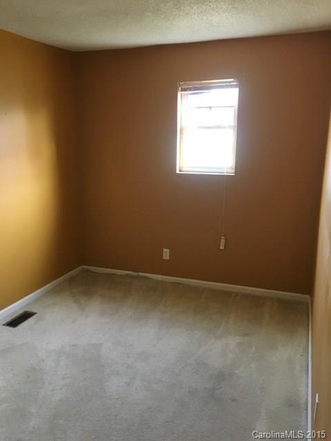 657 Center Road Chester, SC 29706 - Photo 7 of 8