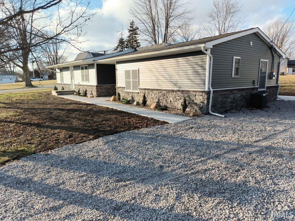17721 Antwerp Road Harlan, IN 46743 - Photo 3 of 19 Gallery Image 3