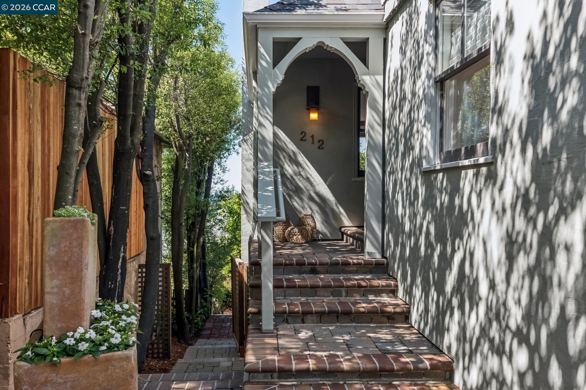 212 Yale Avenue Kensington, CA 94708 - Photo 4 of 70 a view of entryway with outdoor area