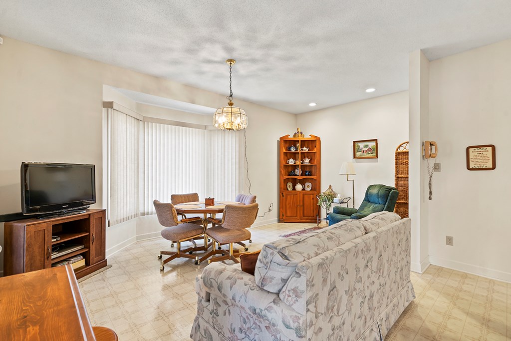 205 Watersedge Road Greenwood, SC 29649 - Photo 7 of 25