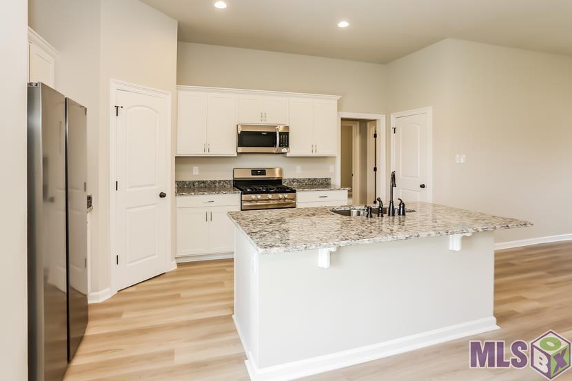105 Alpine Meadows Lane Lafayette, LA 70506 - Photo 4 of 16