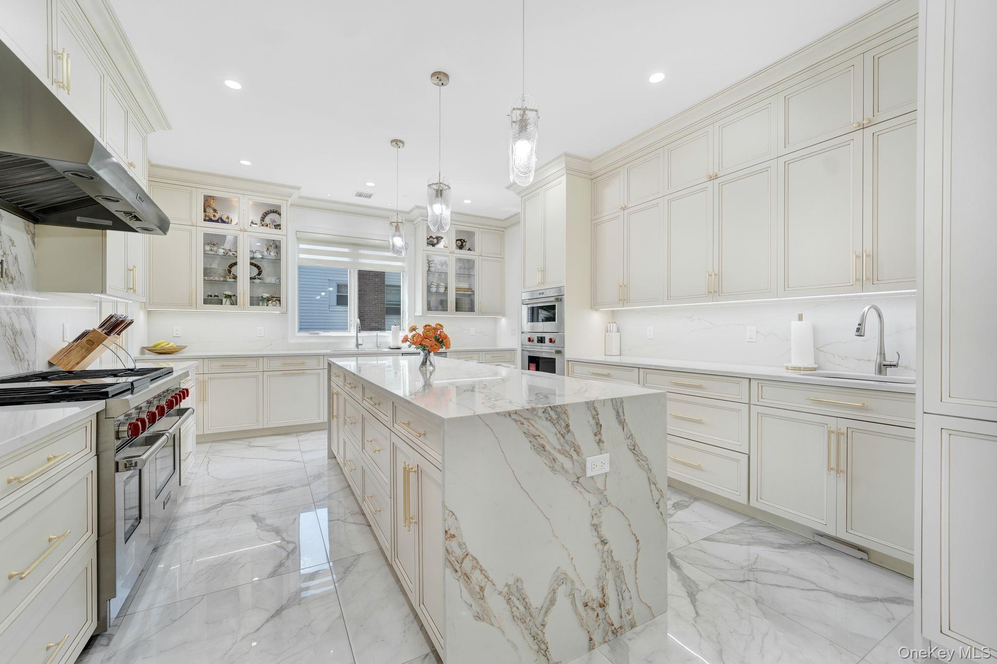 783 Oakleigh Road Valley Stream, NY 11581 - Photo 9 of 42