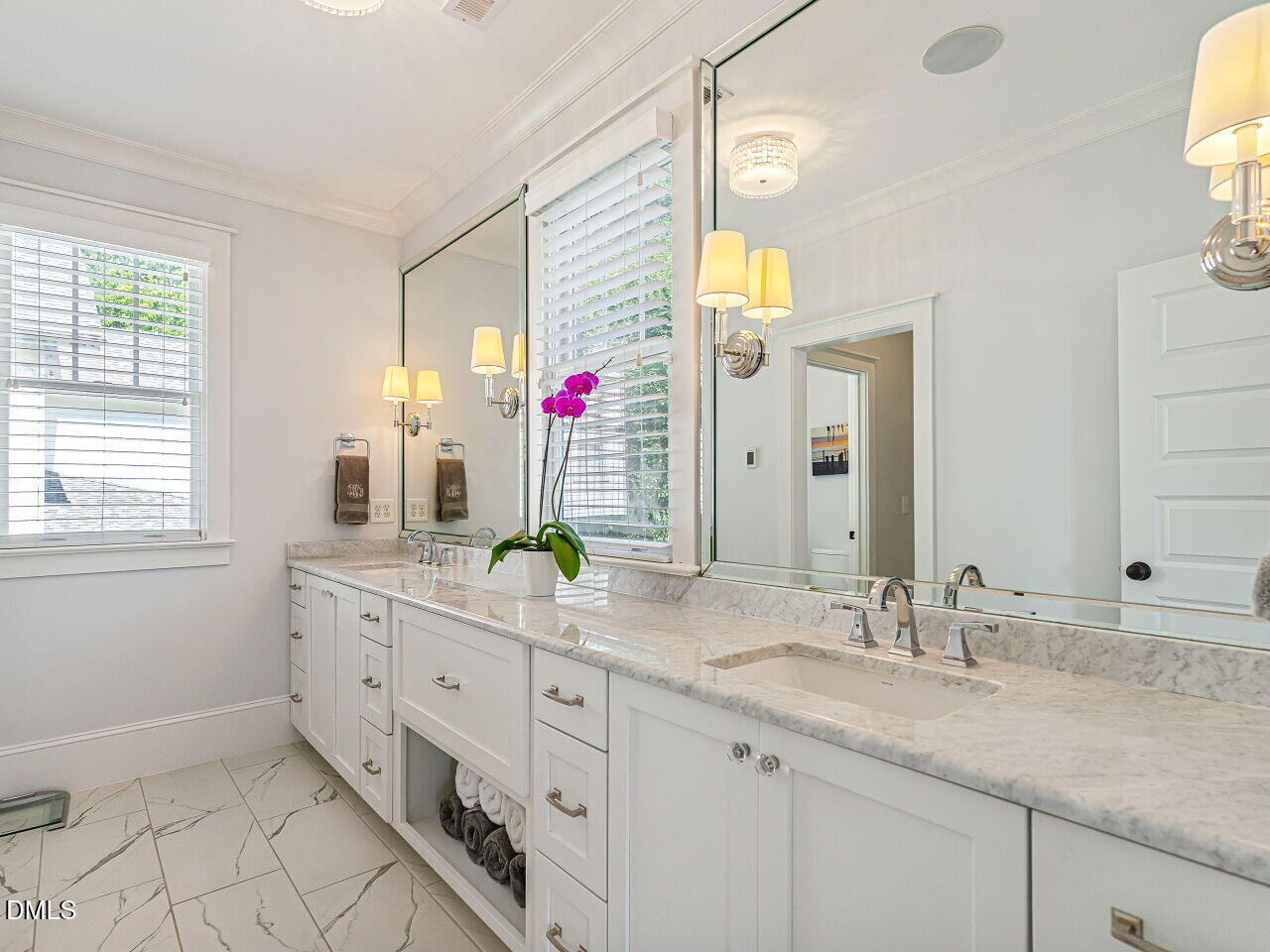 1712 Bickett Boulevard Raleigh, NC 27608 - Photo 20 of 40 022-1280x960-primary-bath