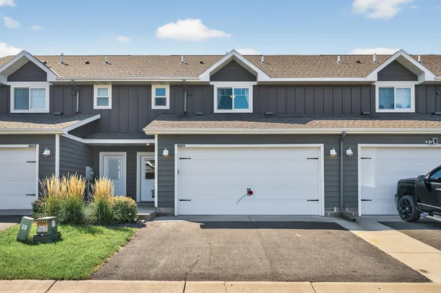 $300,000 | 11184 69th Street Northeast, Albertville, MN 55301