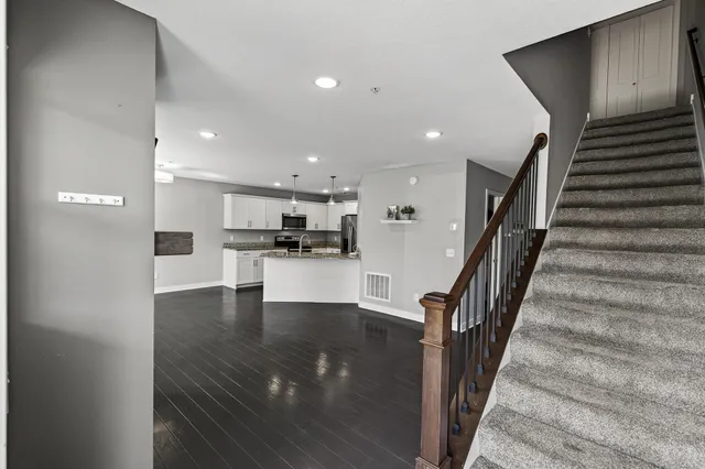 $300,000 | 11184 69th Street Northeast, Albertville, MN 55301