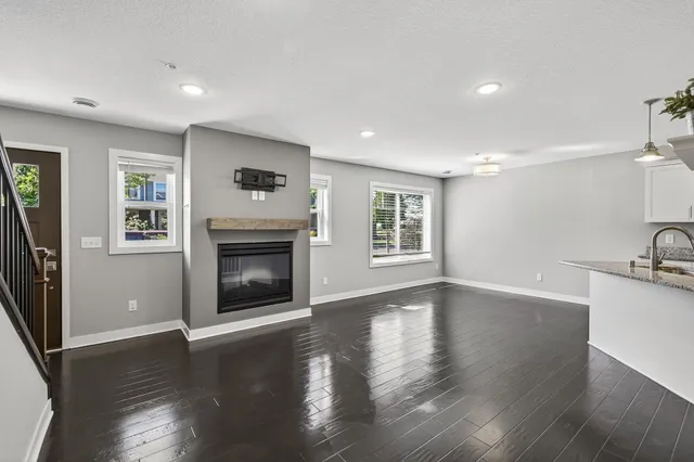 $300,000 | 11184 69th Street Northeast, Albertville, MN 55301