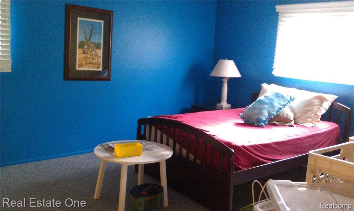 5577 Abington Road West Bloomfield, MI 48322 - Photo 17 of 25 Bedroom 4