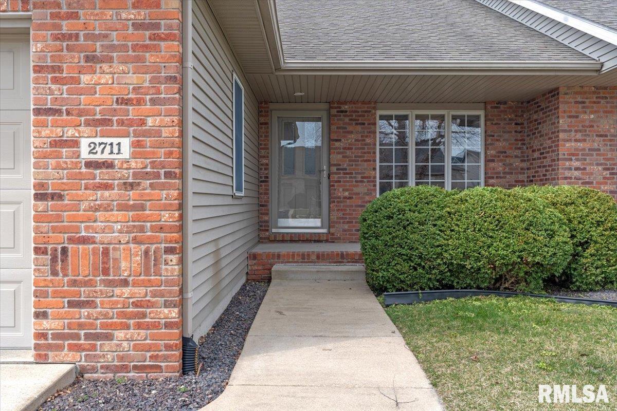 2711 Rutherford Trek Springfield, IL 62711 - Photo 3 of 36 Gallery Image 3