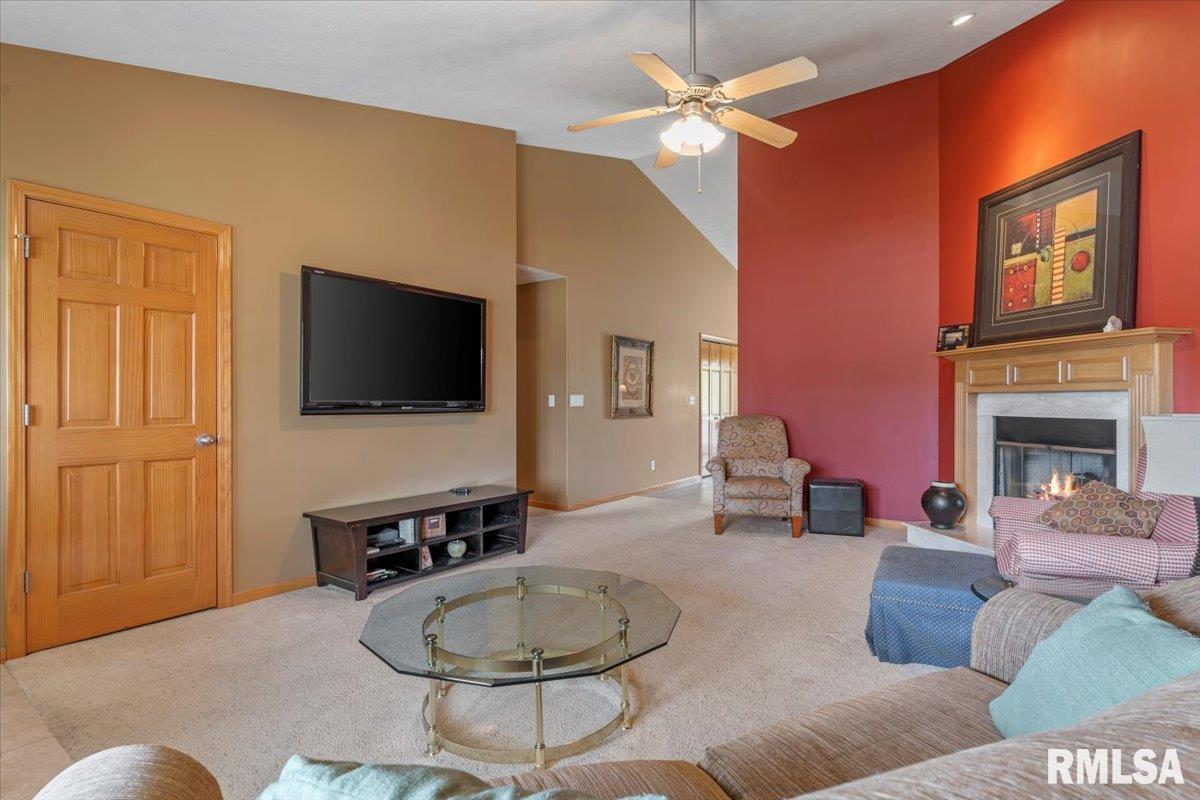 2711 Rutherford Trek Springfield, IL 62711 - Photo 5 of 36 Gallery Image 5