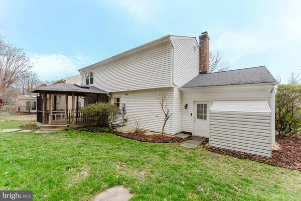 $924,888 | 9010 Lake Braddock Drive, Burke, VA 22015