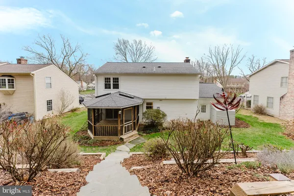 $924,888 | 9010 Lake Braddock Drive, Burke, VA 22015