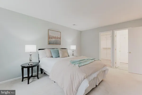 $924,888 | 9010 Lake Braddock Drive, Burke, VA 22015