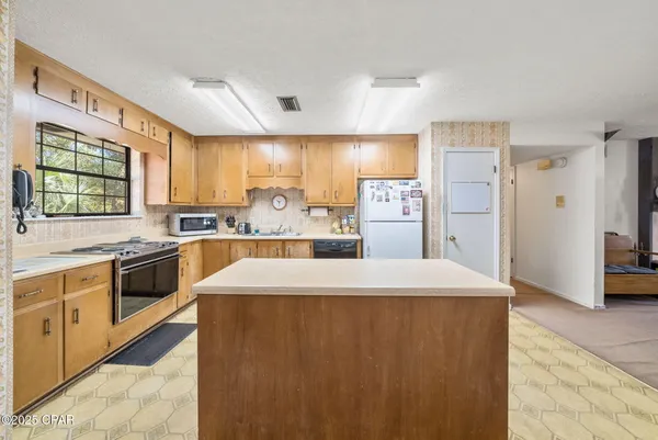 $459,000 | 204 Laird Circle, Panama City, FL 32408