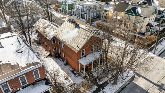 $850,000 | 154 Washington Street, Saratoga Springs, NY 12866