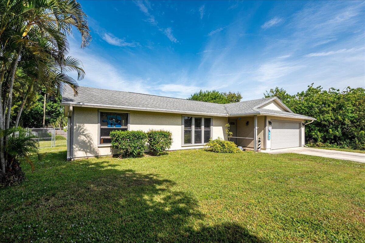 981 Southeast Candle Avenue Port St. Lucie, FL 34983 - Photo 14 of 35 04-DSC2016