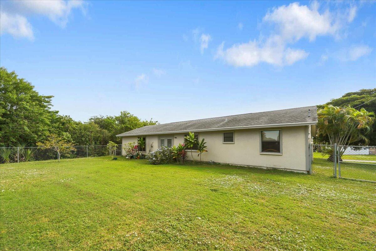 981 Southeast Candle Avenue Port St. Lucie, FL 34983 - Photo 22 of 35 27-DSC2108