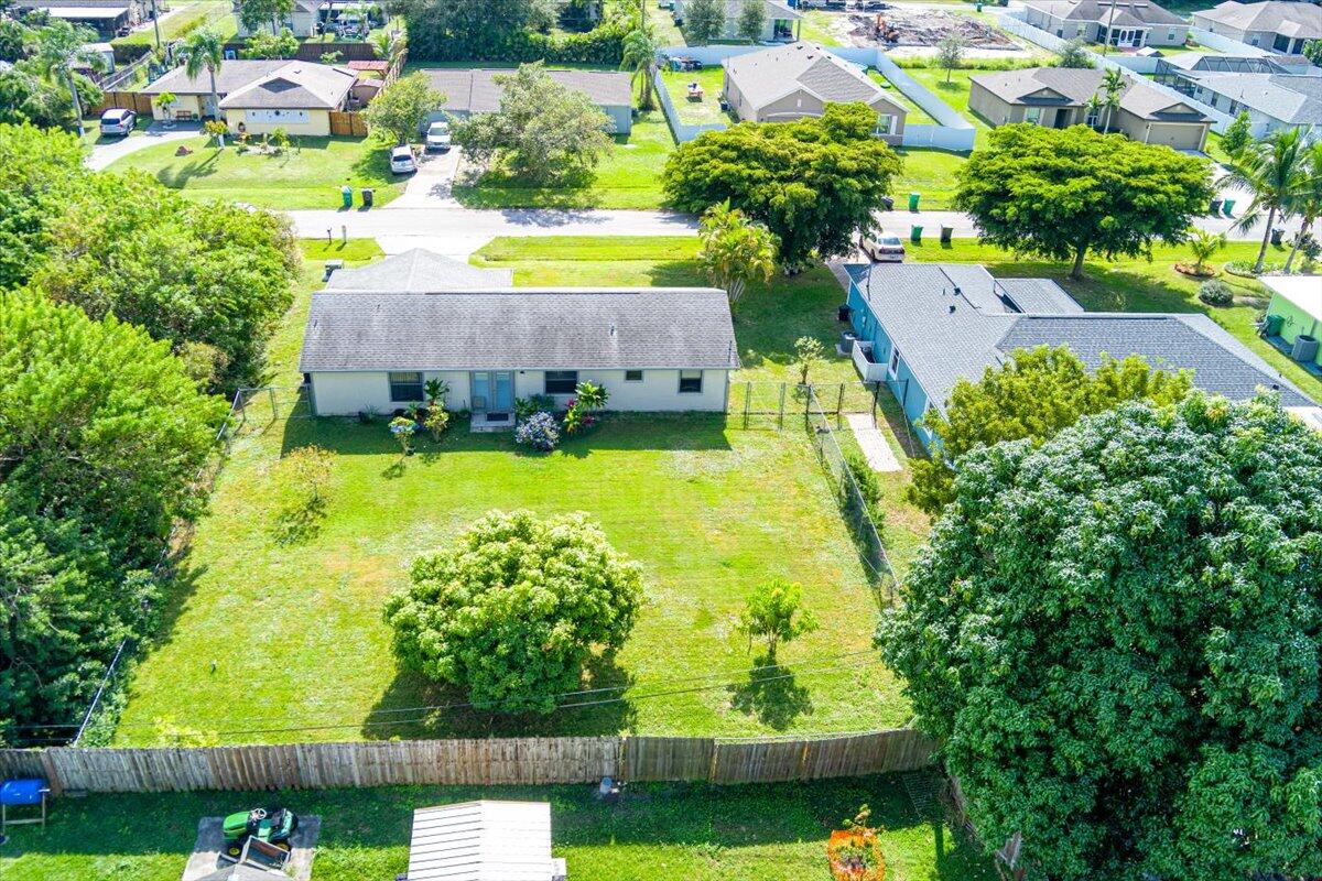 981 Southeast Candle Avenue Port St. Lucie, FL 34983 - Photo 34 of 35 38-MAX_0008