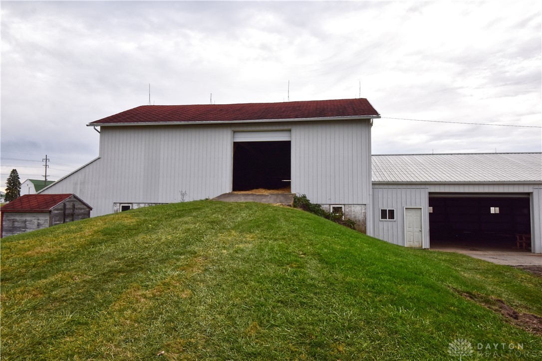 1149 East Hoop Road Xenia, OH 45385 - Photo 28 of 36