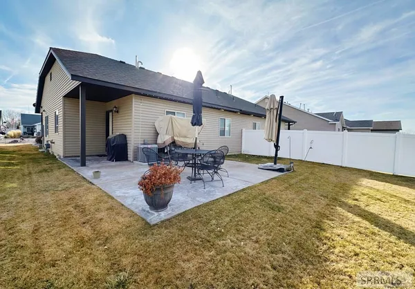 $314,900 | 577 Ridgecrest Avenue, Blackfoot, ID 83221