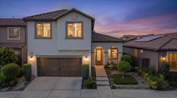 $549,000 | 1859 East Kroeker Avenue, Fresno, CA 93730