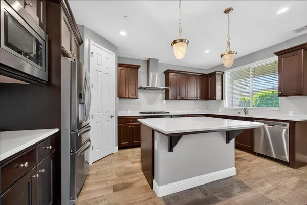 $549,000 | 1859 East Kroeker Avenue, Fresno, CA 93730
