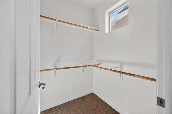 $549,000 | 1859 East Kroeker Avenue, Fresno, CA 93730