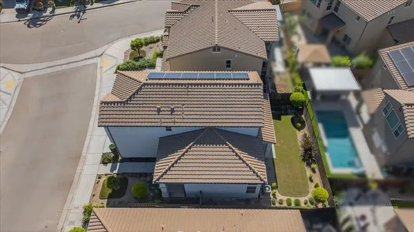 $549,000 | 1859 East Kroeker Avenue, Fresno, CA 93730