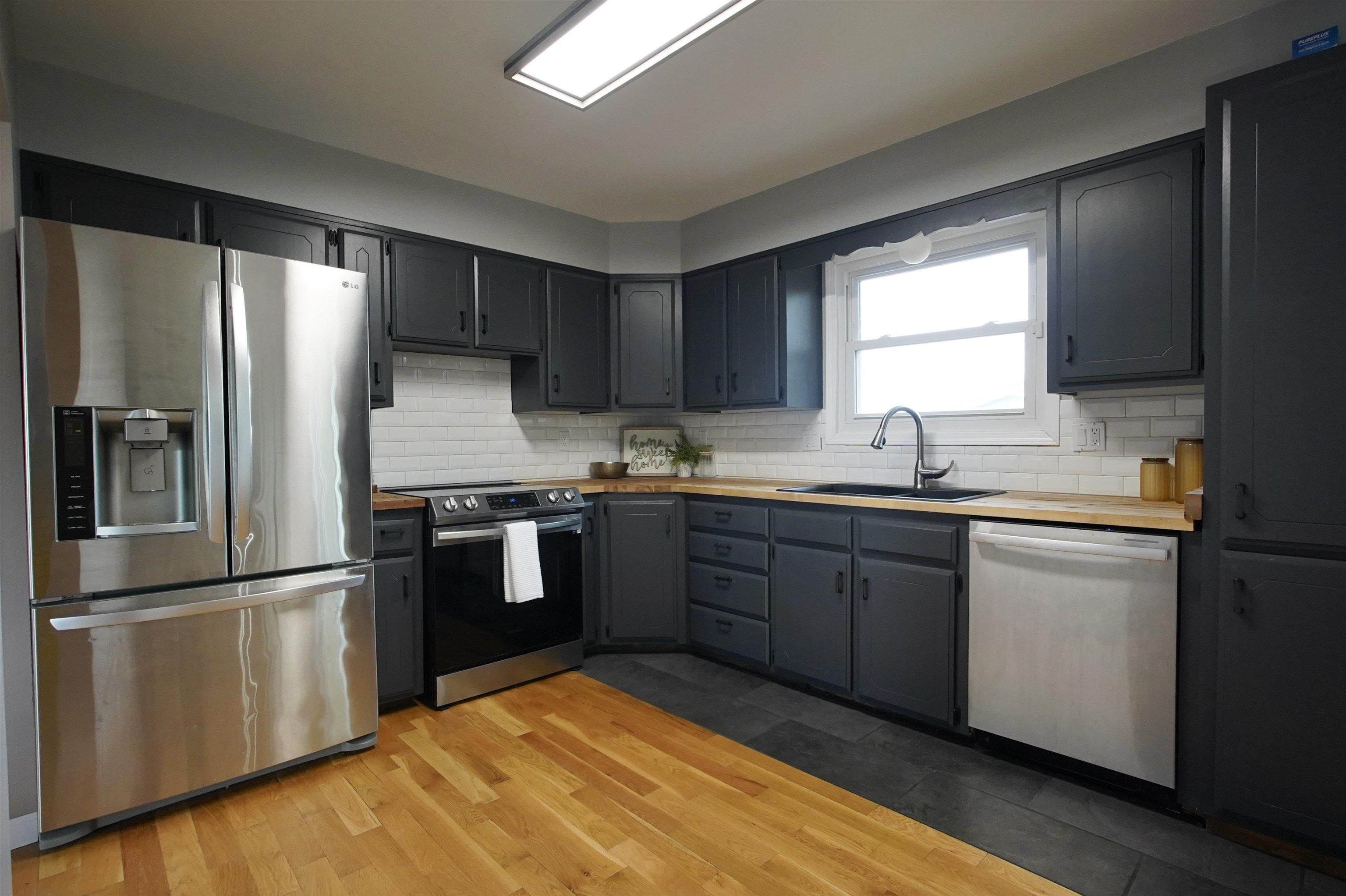 5611 South David Street Casper, WY 82601 - Photo 3 of 43