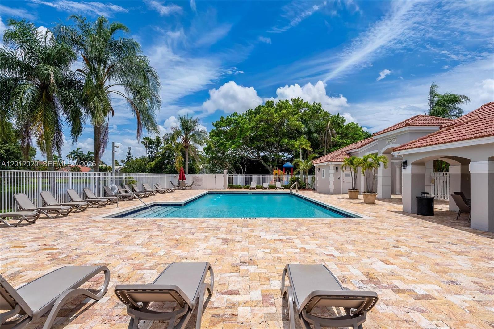 303 Bridgeton Road Weston, FL 33326 - Photo 31 of 52