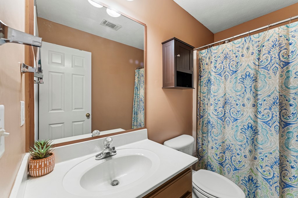 7172 Village Loop Columbus, GA 31904 - Photo 20 of 33 Hall Bath