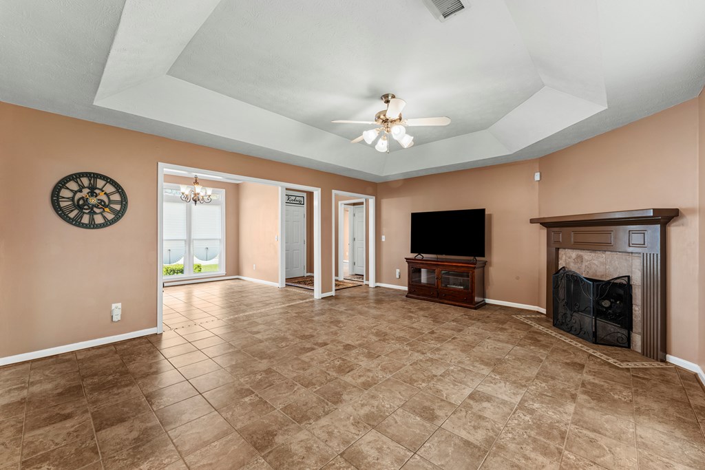 7172 Village Loop Columbus, GA 31904 - Photo 6 of 33 Living Room
