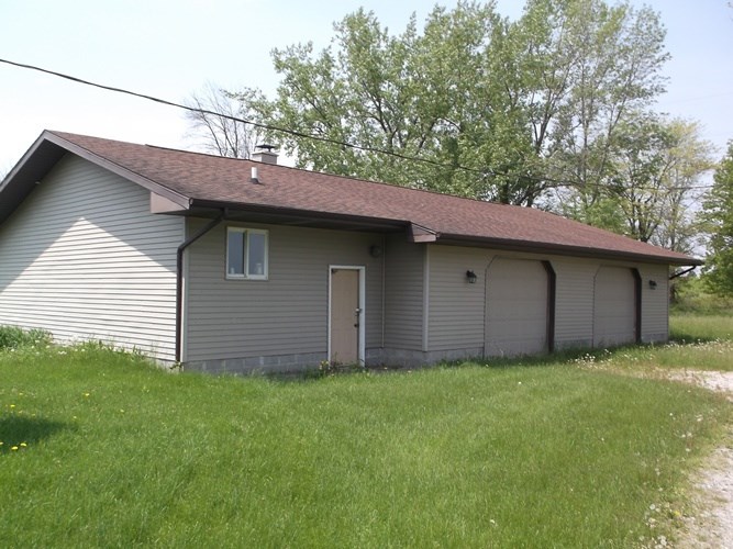 1685 Palmer Road Standish, MI 48658 - Photo 9 of 17 1816550-8.JPG