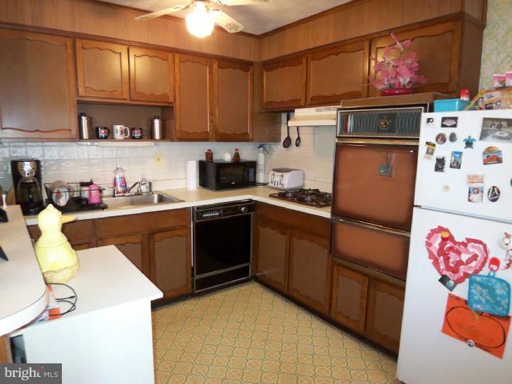12308 Rambler Road Philadelphia, PA 19154 - Photo 8 of 20