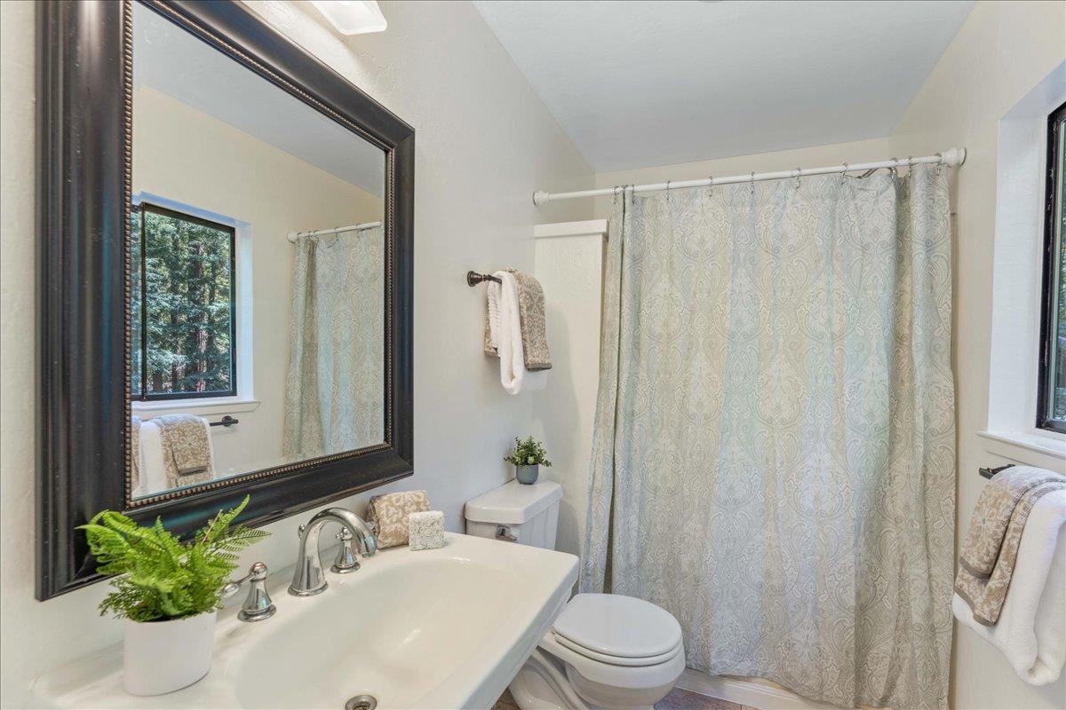 135 Sugar Valley Road Scotts Valley, CA 95066 - Photo 16 of 36 Gallery Image 16