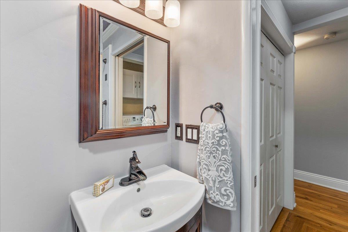 135 Sugar Valley Road Scotts Valley, CA 95066 - Photo 18 of 36 Gallery Image 18