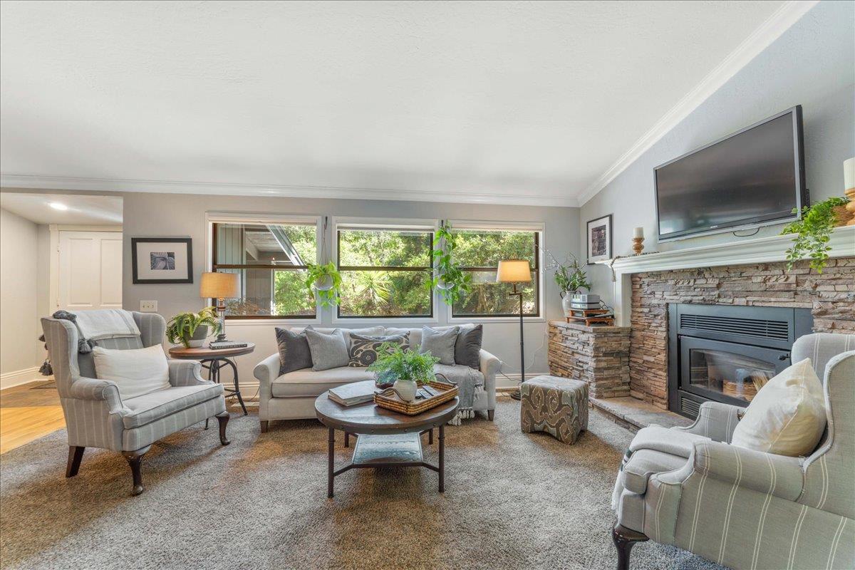 135 Sugar Valley Road Scotts Valley, CA 95066 - Photo 7 of 36 Gallery Image 7
