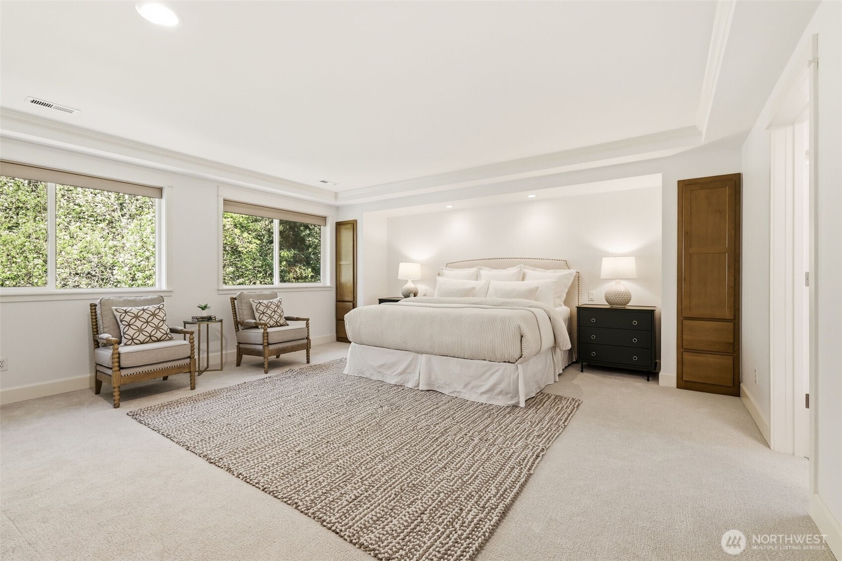 1737 Mt Baker Avenue Northeast Renton, WA 98059 - Photo 21 of 40 a bedroom with a bed and a couch