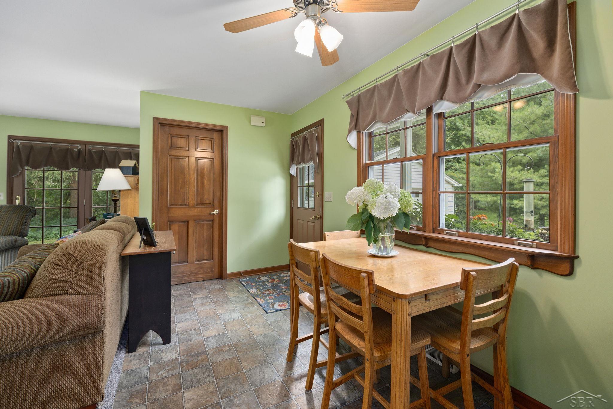 1535 Hemmeter Road Saginaw, MI 48638 - Photo 19 of 46 50083986-18.JPG
